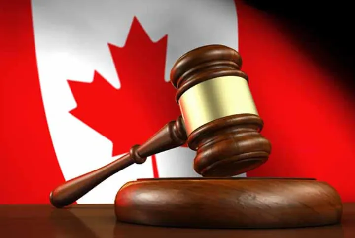 توقف ارائه‌ی خدمات ترجمه به پناهجویان به دلیل کلاهبرداری یکی از مترجمان کمیته‌ی مربوطه